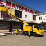 Монтаж рекламных баннеров автовышка